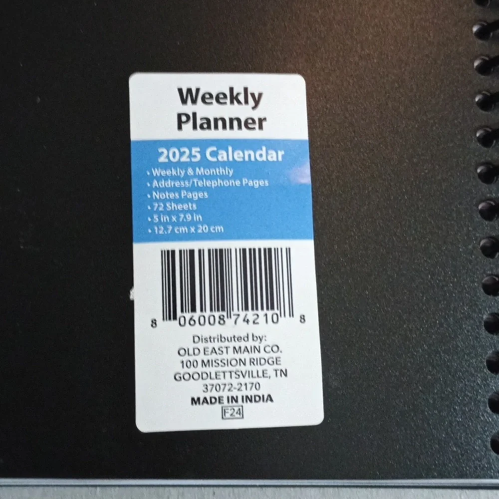 Black 2025 Monthly & Weekly Planner